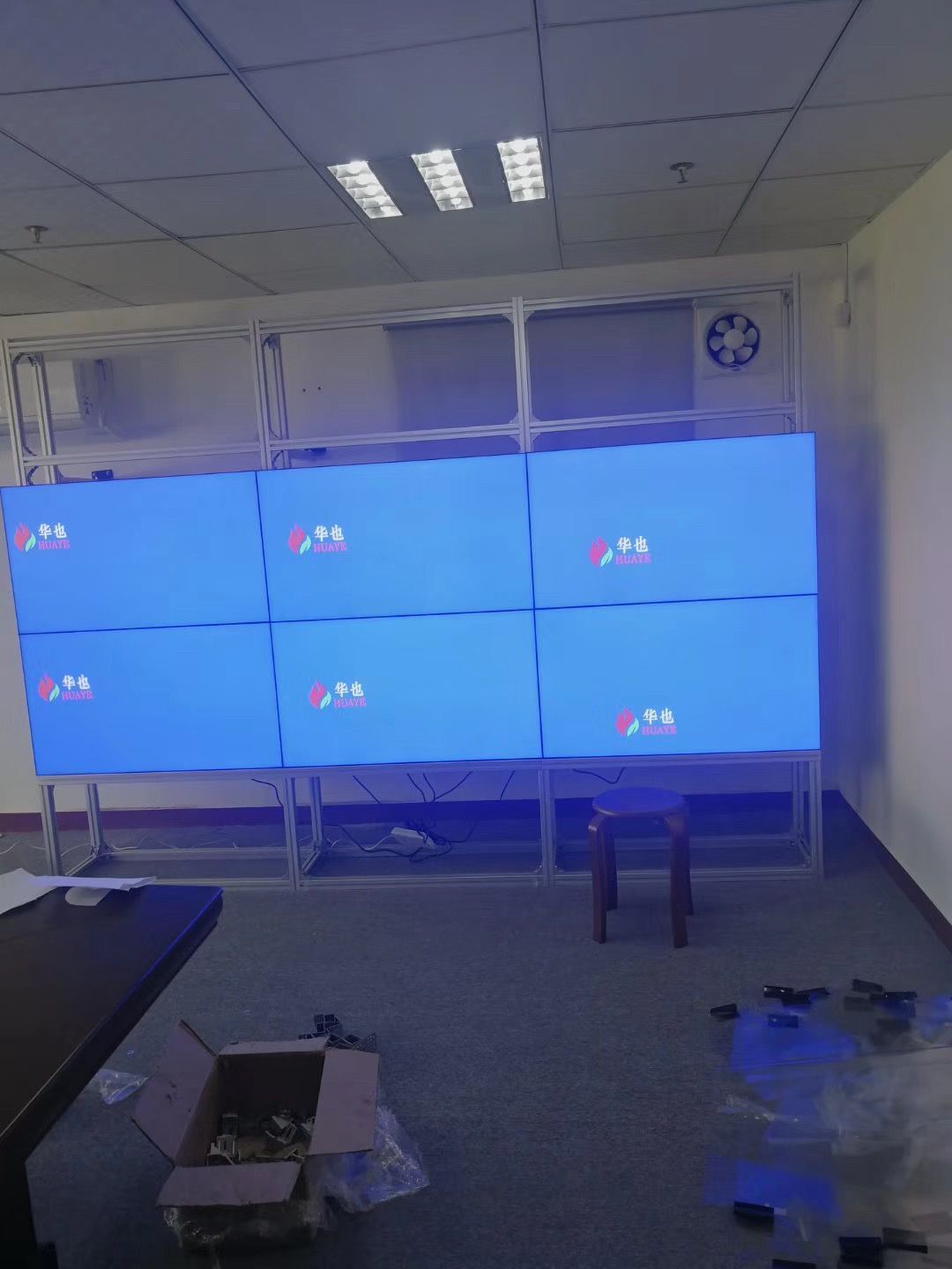 上海液晶拼接屏安装案例企业会议室